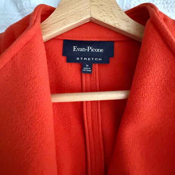 Coral colour striking coat - Picture 3 of 3